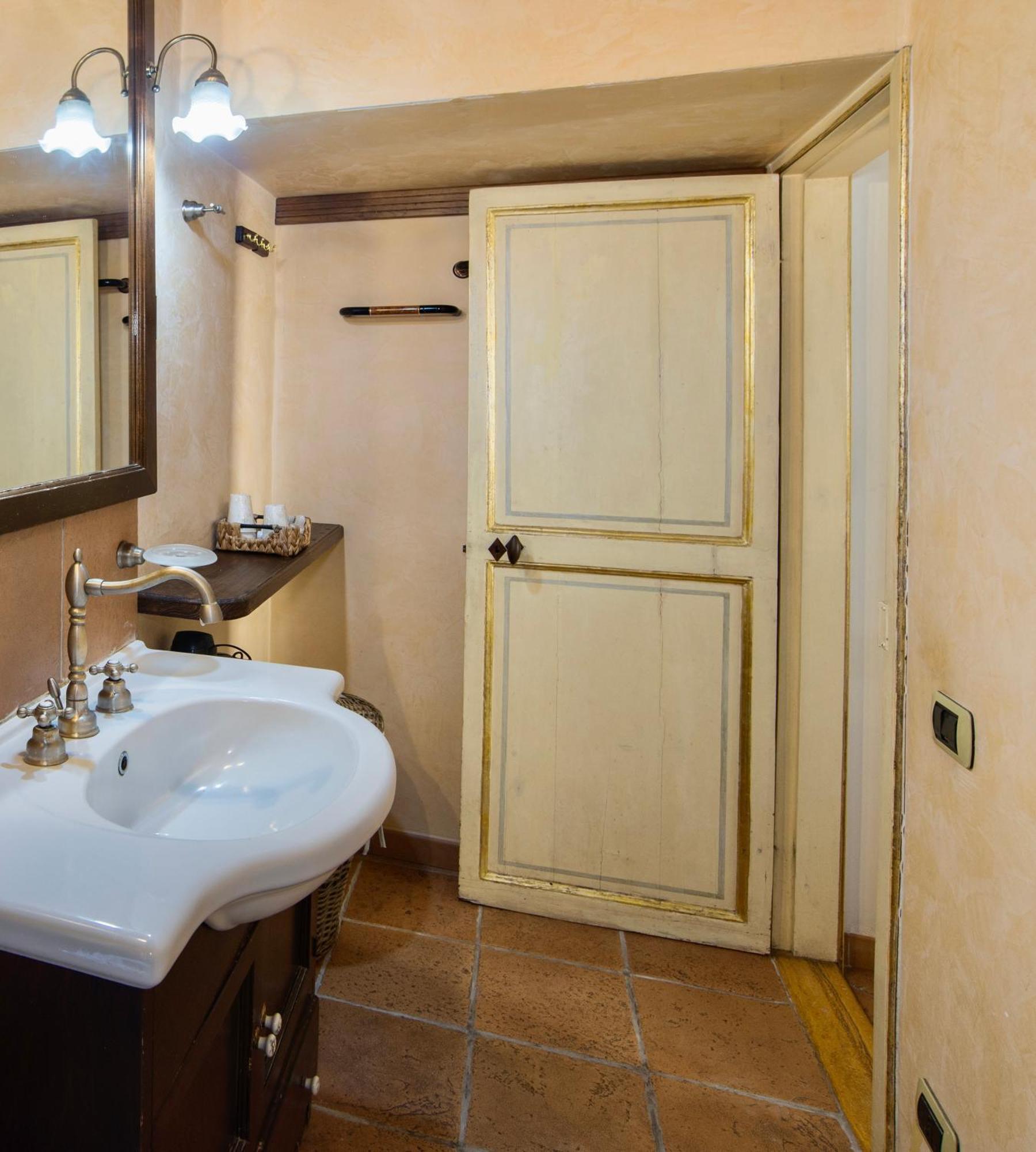 Trevi Fountain Apartment Рим Екстериор снимка